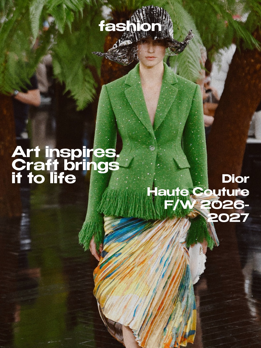 For his Fall/Winter 2026 Haute Couture collection at @dior, @jonathan.anderson approaches couture as a dialogue between artistic experimentation and the discipline of exceptional craftsmanship. Inspired by the sculptural practice of American artist Lynda Benglis, the collection explores materiality, gesture, and the transformative potential of the hand.

Rather than translating Benglis&rsquo; work literally, Anderson allows her process to inform the collection&rsquo;s approach to construction. The result is a series of garments where fabric itself becomes the focus. Needle-punched wool gradually dissolves into sheer organza, pleated coats reference Dior&rsquo;s historic silhouettes with remarkable precision, while elongated bar jackets and sculptural outerwear celebrate the technical mastery of the maison&rsquo;s ateliers.

Throughout the collection, craftsmanship emerges as the true protagonist. Every transition of texture and every meticulously constructed silhouette reflects the countless hours of artisanal expertise behind haute couture. More than an artistic collaboration, the collection becomes a meditation on the value of making.

#dior #pfw #hautecouture
